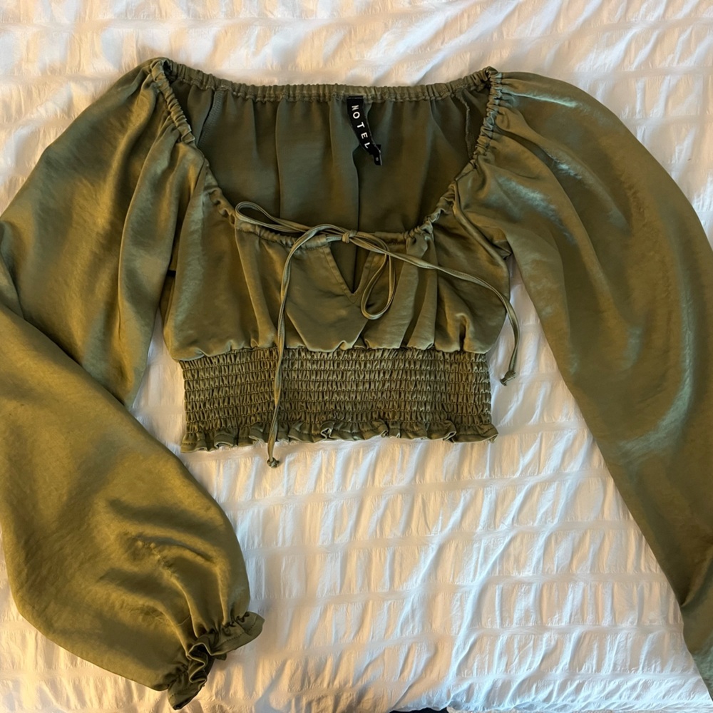 Motel Rocks Olive Green Puff Sleeve Smocked Crop Top